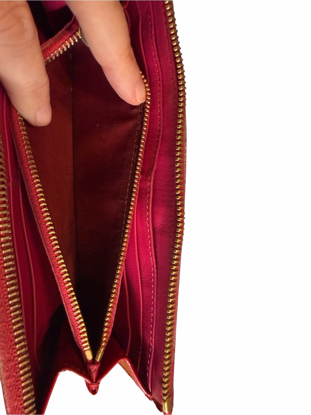 Miu Miu Vernis Red Patent Leather Zip-Around Wallet - Picture 7 of 9